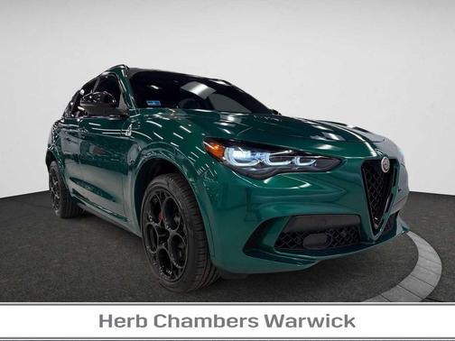 2024 Alfa Romeo Stelvio Quadrifoglio