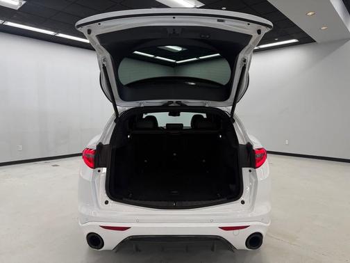 2022 Alfa Romeo Stelvio Ti