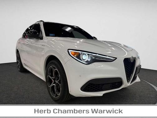 2022 Alfa Romeo Stelvio Ti