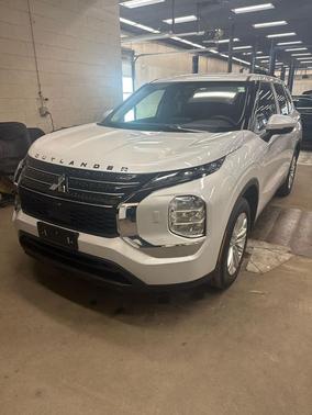 2024 Mitsubishi Outlander ES 2.5 S-AWC