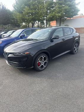 Alfa Black 2024 Alfa Romeo Tonale Veloce EAWD