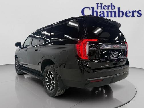 2023 GMC Yukon XL 4WD AT4