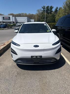 Lunar White 2023 Hyundai KONA EV Limited