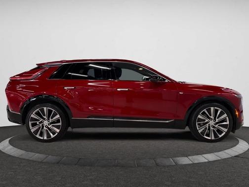 2024 Cadillac LYRIQ Luxury