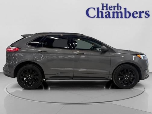2022 Ford Edge ST Line