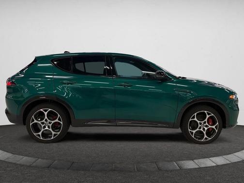 2024 Alfa Romeo Tonale Veloce EAWD