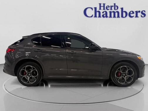 2022 Alfa Romeo Stelvio Ti