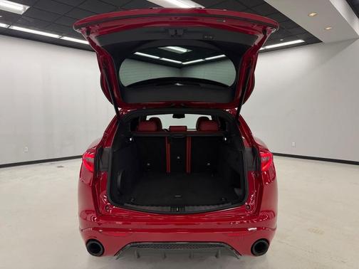 2022 Alfa Romeo Stelvio Ti