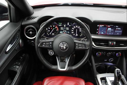 2022 Alfa Romeo Stelvio Ti