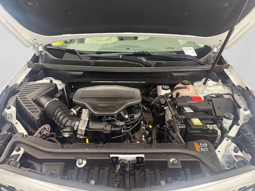 Crystal White Tricoat 2024 Cadillac XT5 Premium Luxury