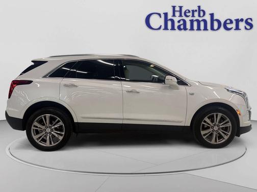 Crystal White Tricoat 2024 Cadillac XT5 Premium Luxury