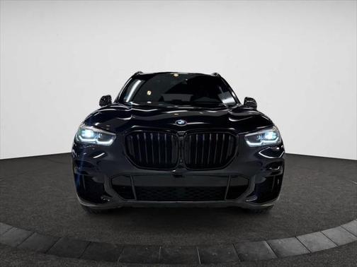 2022 BMW X5 M50i
