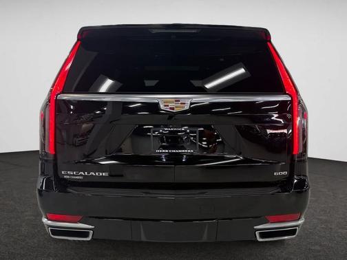 2022 Cadillac Escalade ESV Premium Luxury