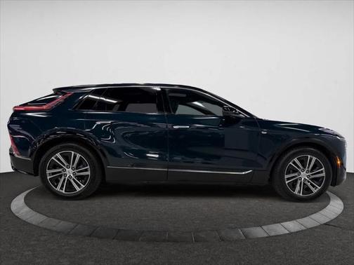 2024 Cadillac LYRIQ Luxury w/1SE