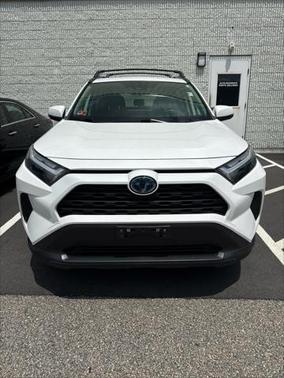 2022 Toyota RAV4 Hybrid XLE