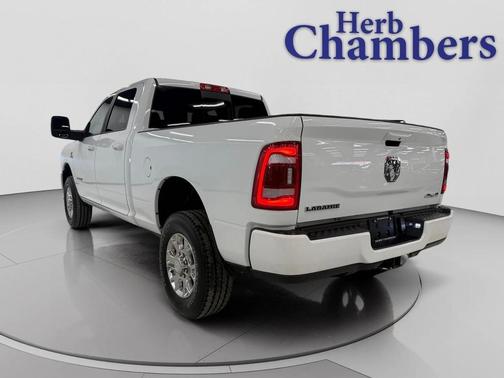 2024 RAM 2500 Laramie Crew Cab 4x4 6'4' Box