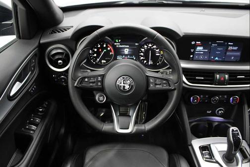 2023 Alfa Romeo Stelvio Veloce AWD