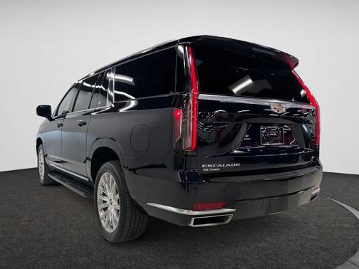 2023 Cadillac Escalade ESV Premium Luxury