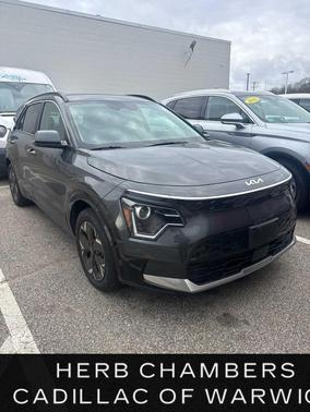 Graphite Gray 2024 Kia Niro EV Wind