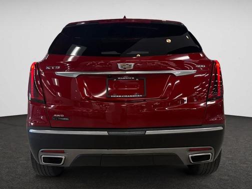 2022 Cadillac XT5 Premium Luxury