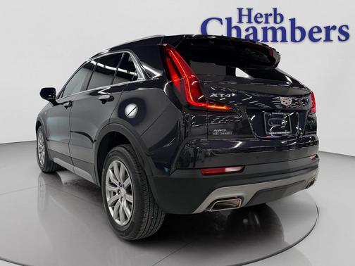 2022 Cadillac XT4 Premium Luxury