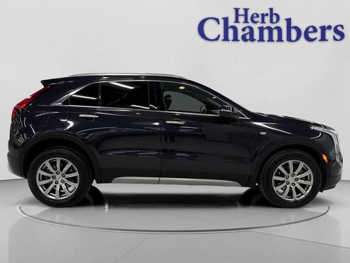 2022 Cadillac XT4 Premium Luxury