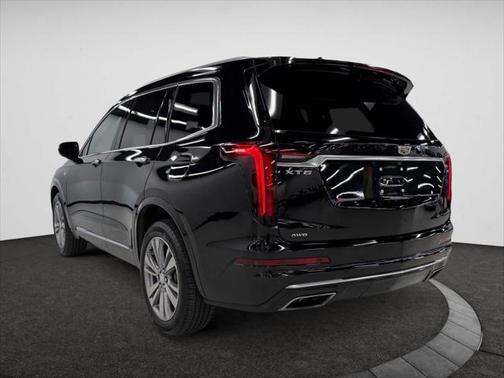2023 Cadillac XT6 Premium Luxury AWD