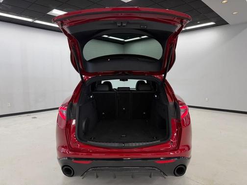 2024 Alfa Romeo Stelvio Veloce AWD