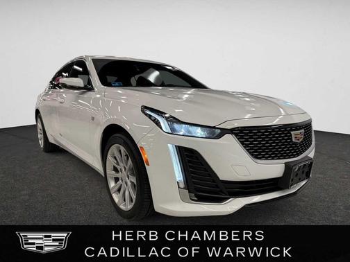 2022 Cadillac CT5 Luxury