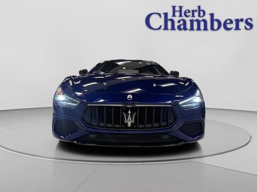 2022 Maserati Ghibli Modena Q4
