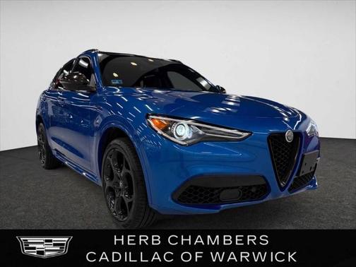 2023 Alfa Romeo Stelvio Estrema AWD