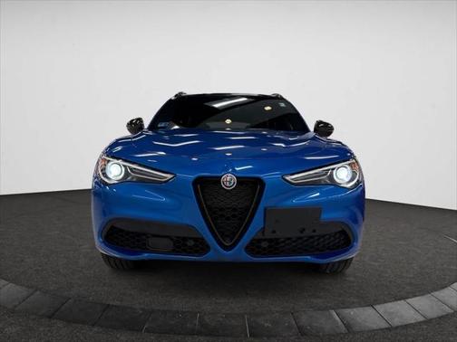 2023 Alfa Romeo Stelvio Estrema AWD
