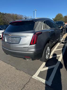 2022 Cadillac XT5 Luxury
