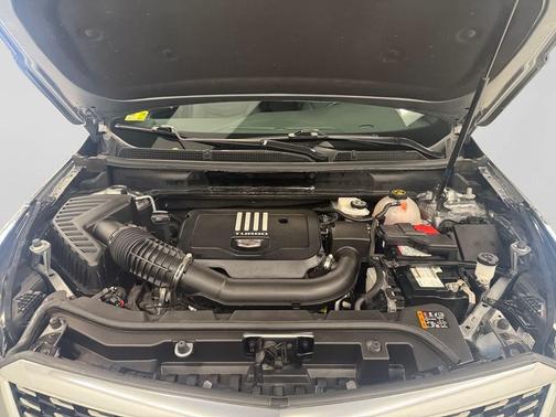 Argent Silver Metallic 2024 Cadillac XT5 Premium Luxury