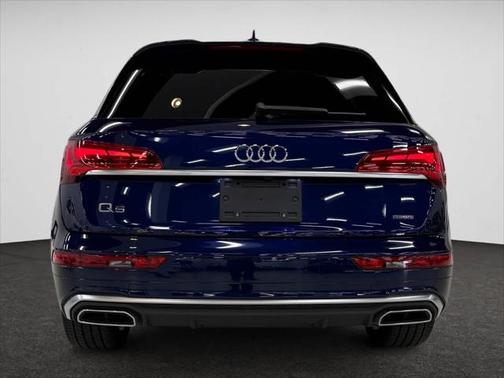 2022 Audi Q5 45 S line Premium Plus