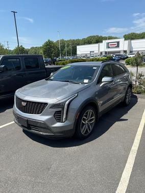 Argent Silver Metallic 2023 Cadillac XT4 Sport