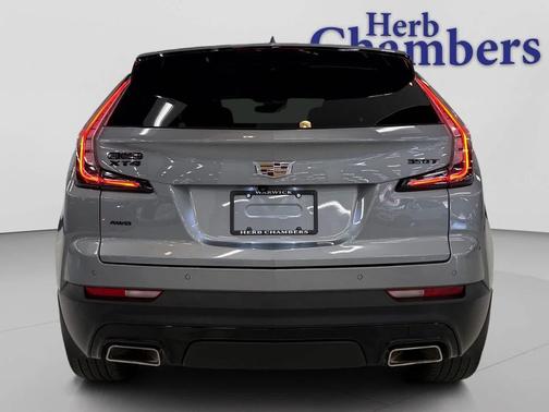 Argent Silver Metallic 2023 Cadillac XT4 Sport
