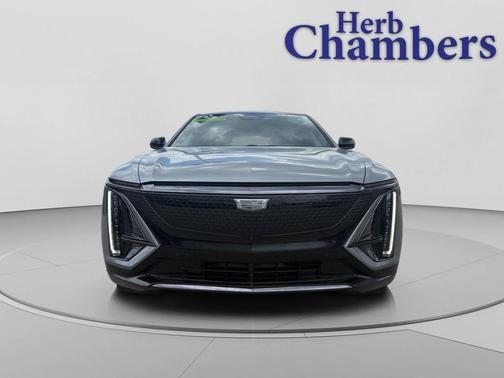Argent Silver Metallic 2025 Cadillac LYRIQ Sport