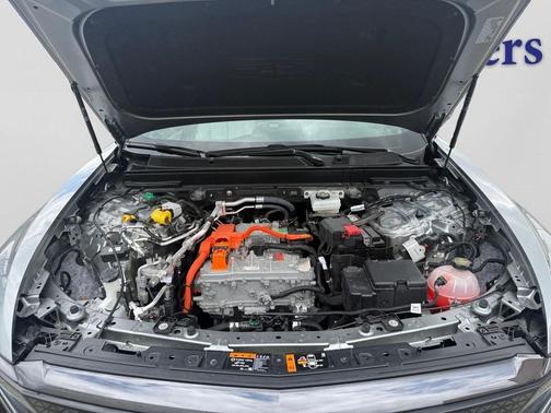 Argent Silver Metallic 2025 Cadillac LYRIQ Sport