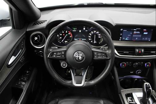 2022 Alfa Romeo Stelvio Ti