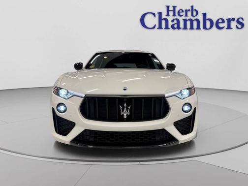 Bianco 2024 Maserati Levante Modena Ultima