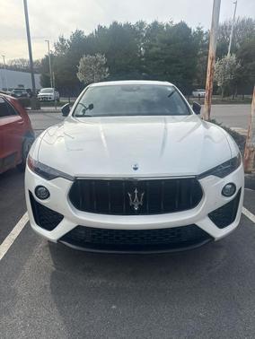Bianco 2024 Maserati Levante Modena Ultima
