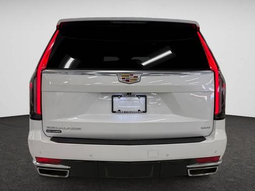 2023 Cadillac Escalade Luxury