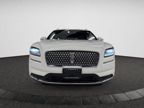 2022 Lincoln Nautilus Standard
