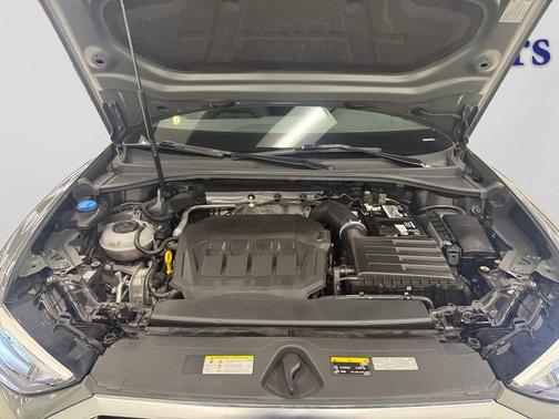 2022 Audi Q3 45 S line Premium