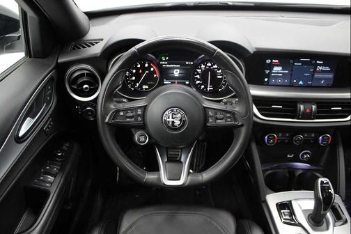2022 Alfa Romeo Stelvio Ti