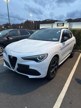 2022 Alfa Romeo Stelvio Ti