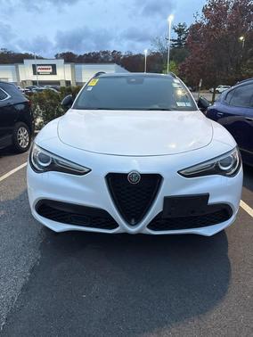 2022 Alfa Romeo Stelvio Ti