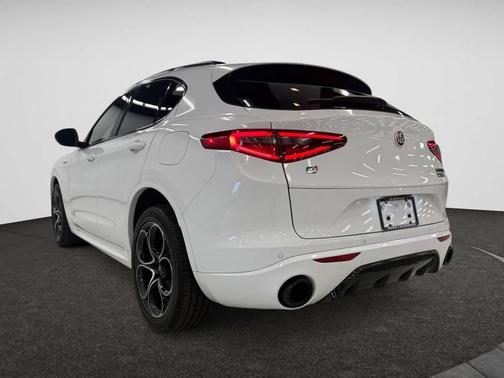 2022 Alfa Romeo Stelvio Ti