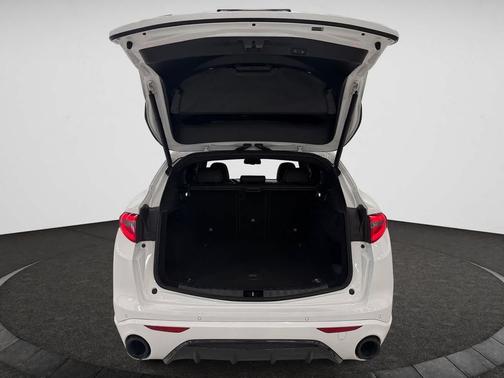 2022 Alfa Romeo Stelvio Ti